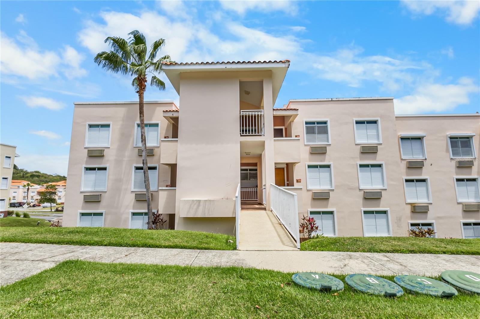 Photo of 180 PALMAS DRIVE #9C HUMACAO PR 00791