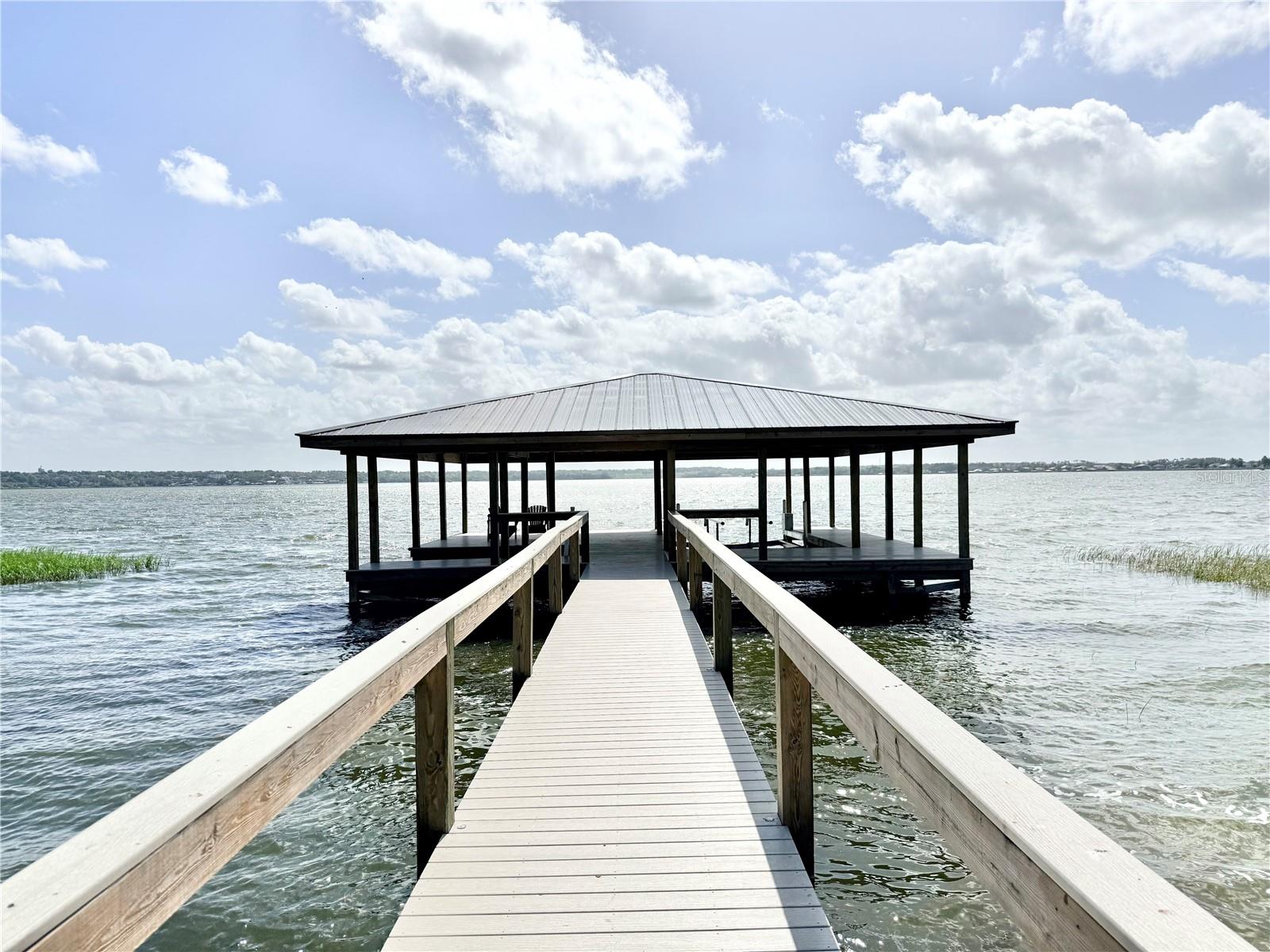 Photo of 3155 LAKESHORE DRIVE MOUNT DORA FL 32757