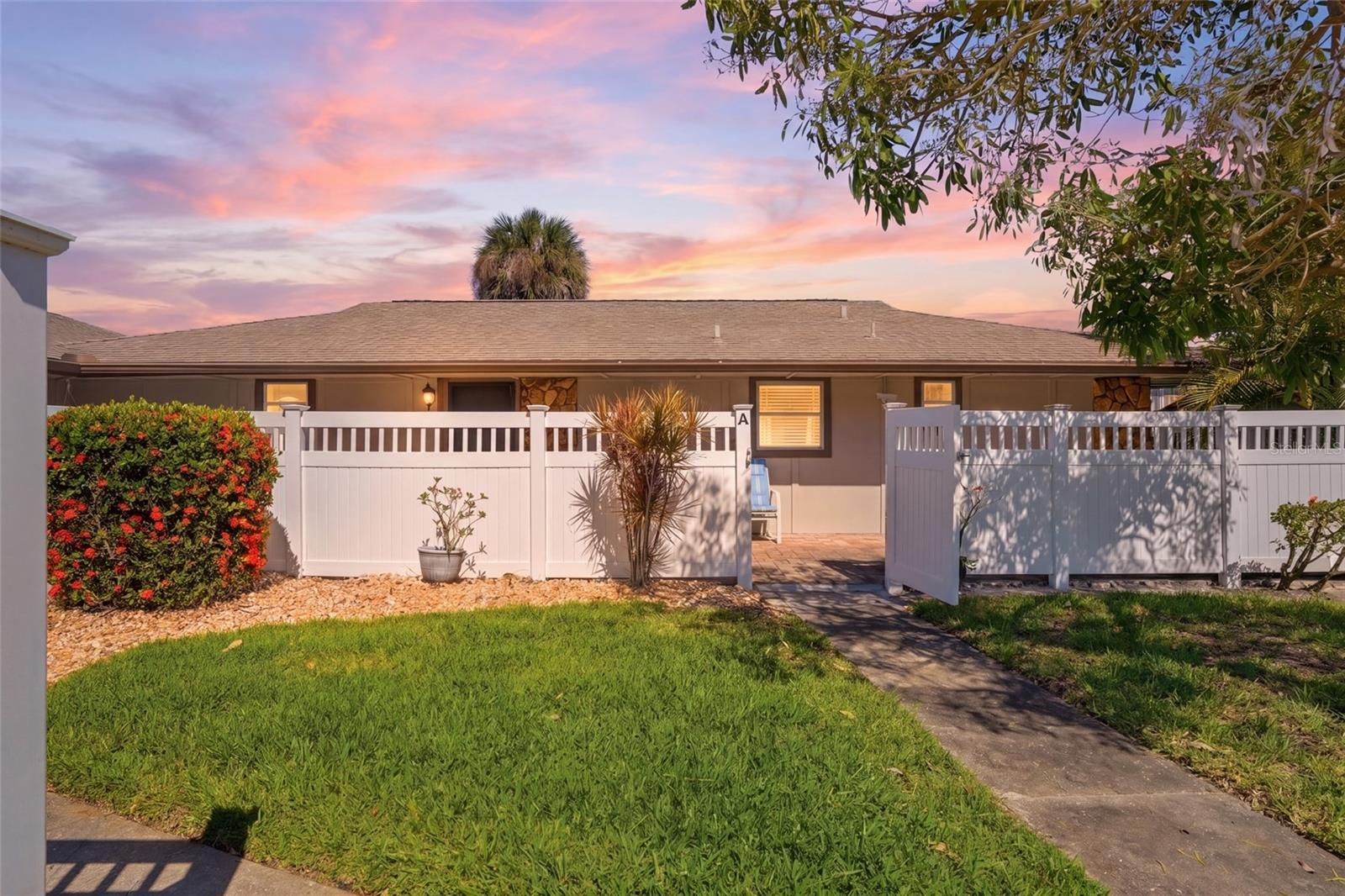 Photo of 4289 ISLAND CIRCLE #1 FORT MYERS FL 33919