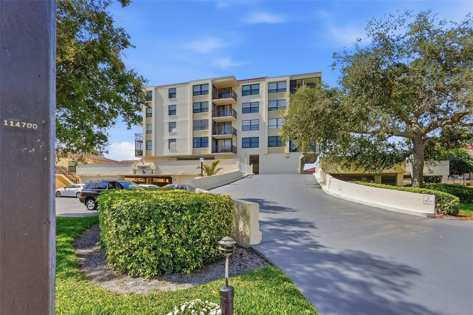 Photo of 6180 SUN BOULEVARD #307 ST PETERSBURG FL 33715
