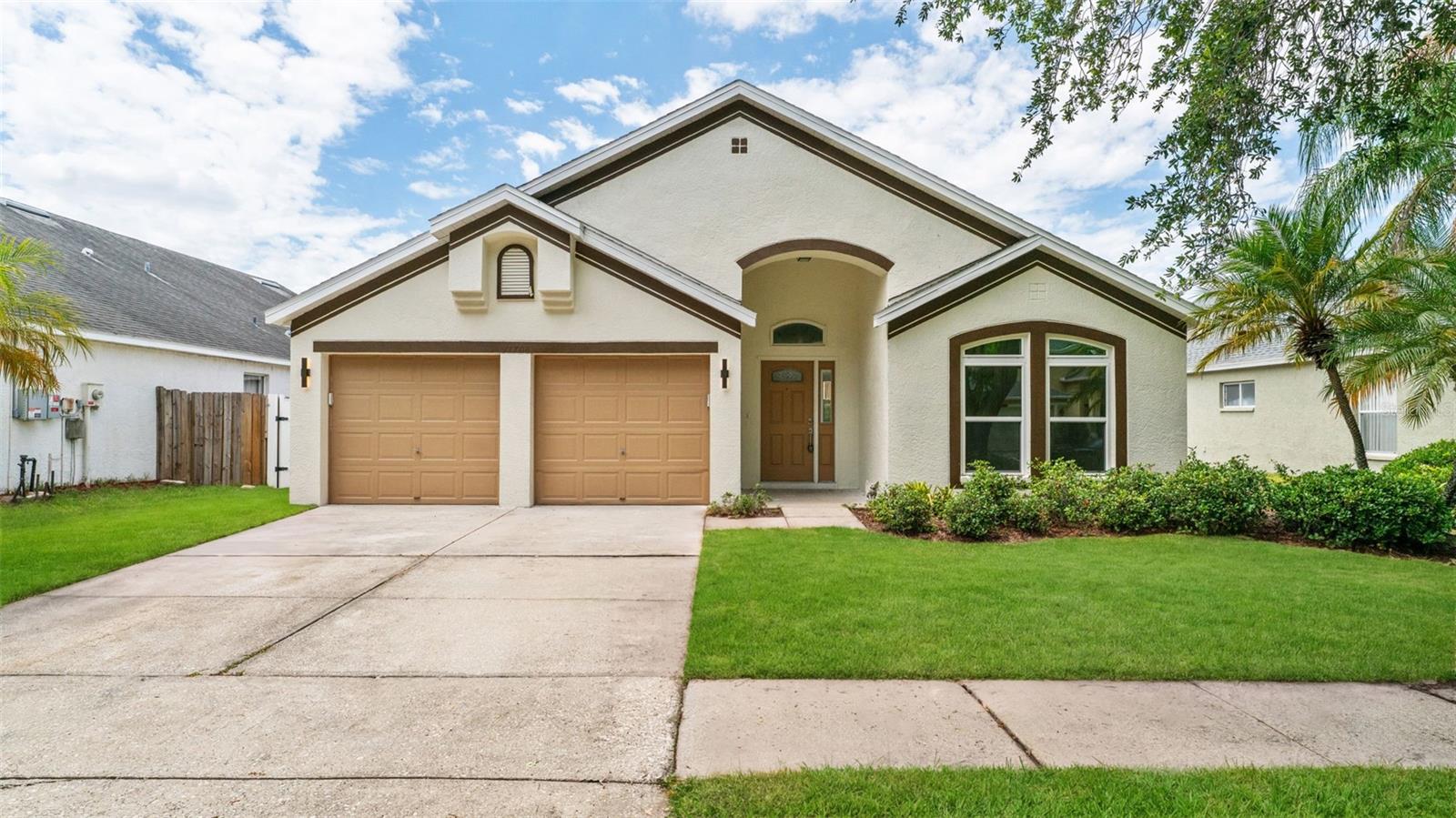 Photo of 11708 CARROLLWOOD COVE DRIVE TAMPA FL 33624