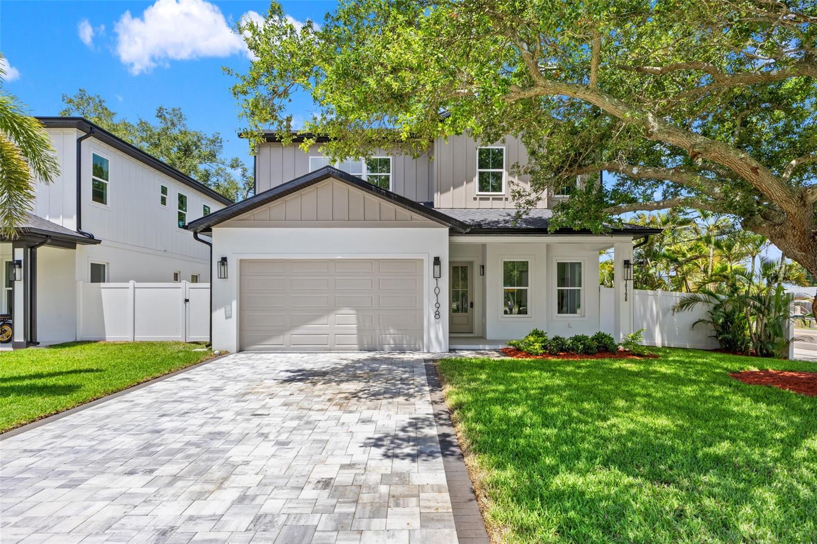 Photo of 10198 HODSON PLACE SEMINOLE FL 33776