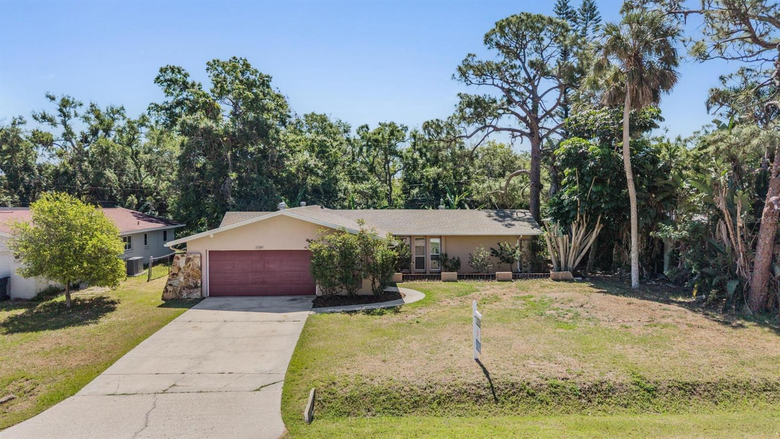 Photo of 1124 DANNY DRIVE SARASOTA FL 34243