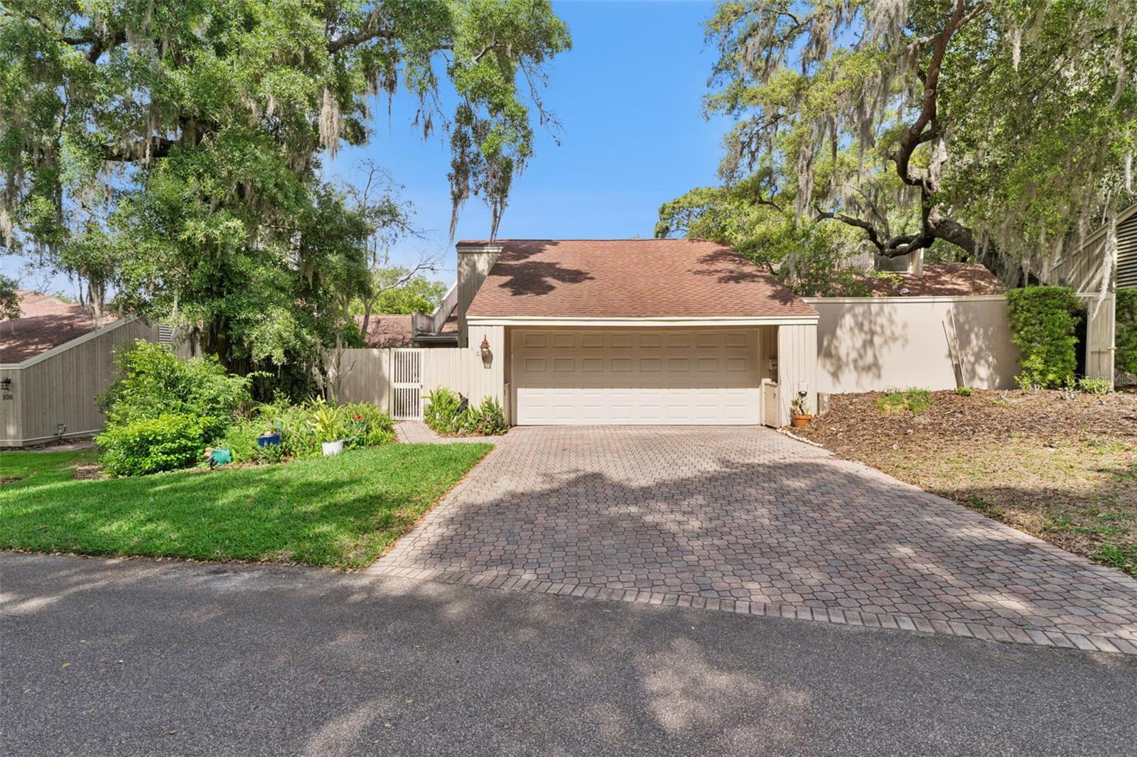 Photo of 106 HIDDEN OAK DRIVE LONGWOOD FL 32779