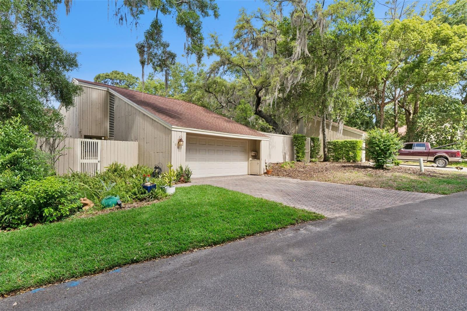 Photo of 106 HIDDEN OAK DRIVE LONGWOOD FL 32779