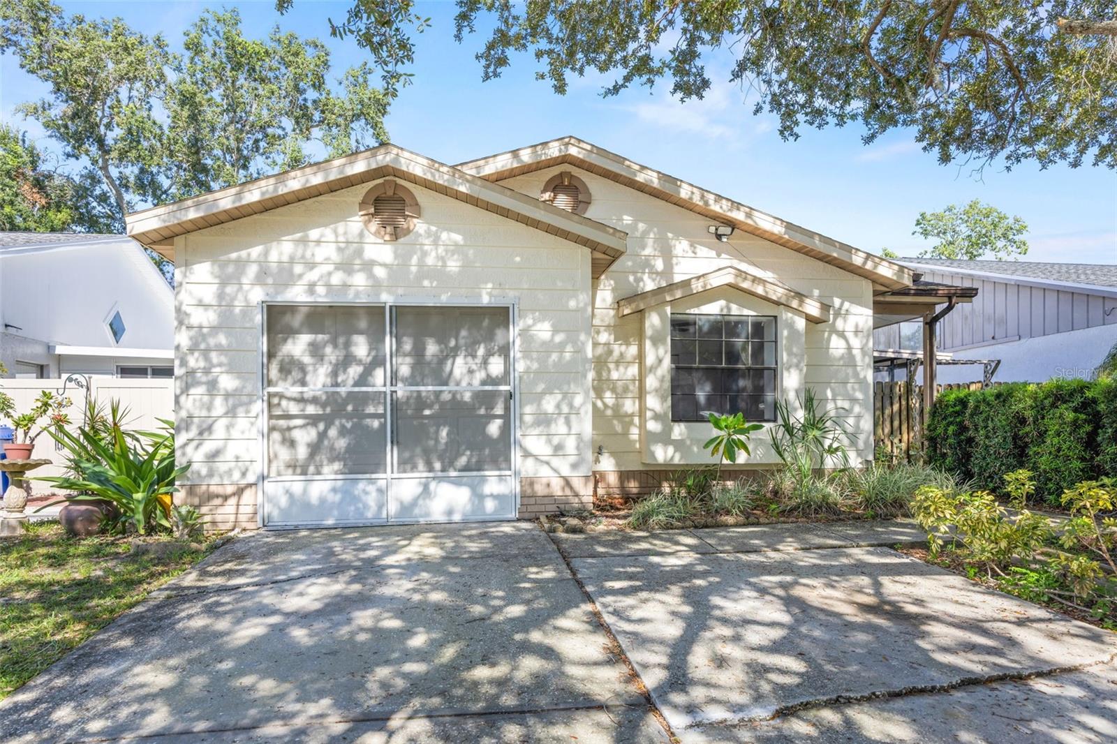 Photo of 13427 LARAWAY DRIVE RIVERVIEW FL 33579