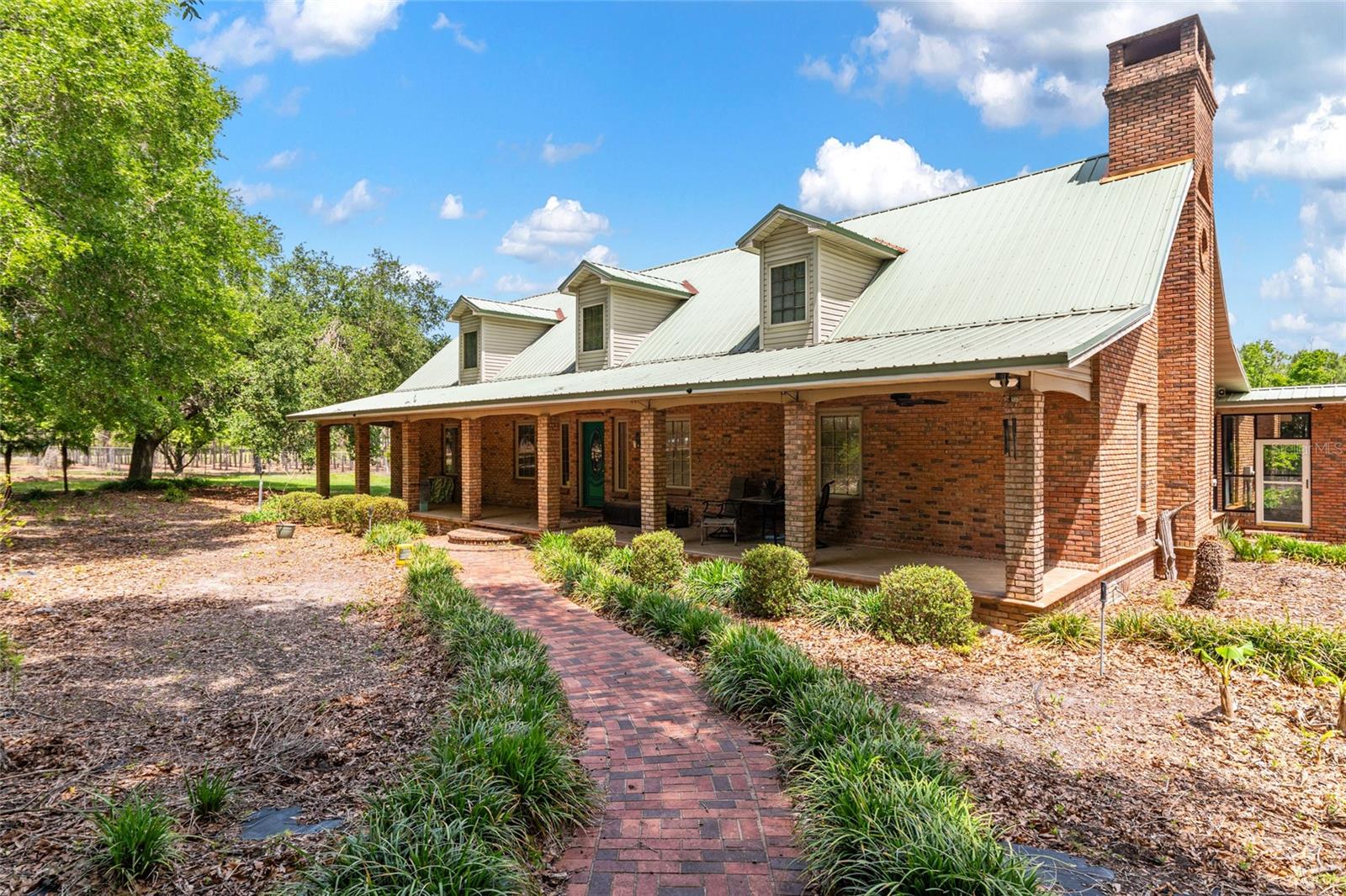 Photo of 272 NE COUNTY ROAD 337 TRENTON FL 32693