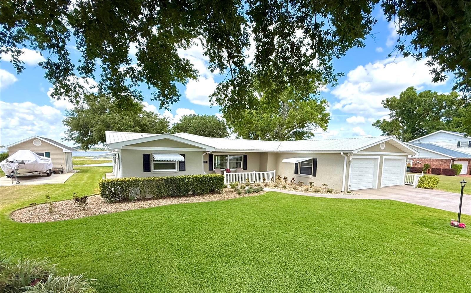 Photo of 77 W LAKE DAMON DRIVE AVON PARK FL 33825