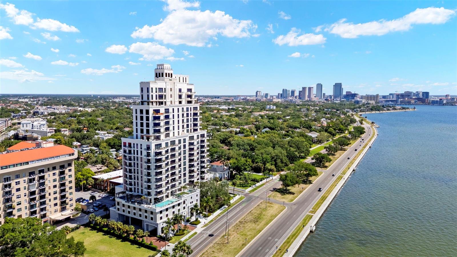 Photo of 2103 BAYSHORE BOULEVARD #703 TAMPA FL 33606