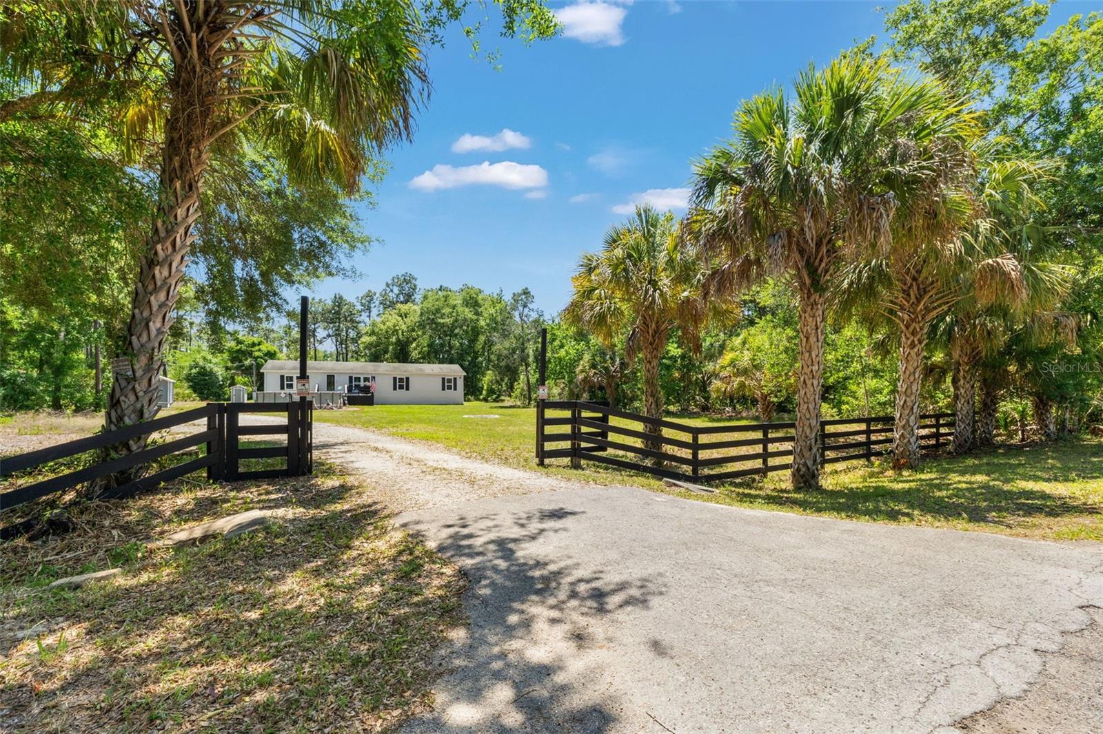 Photo of 6886 W EDGEWOOD LANE HOMOSASSA FL 34448