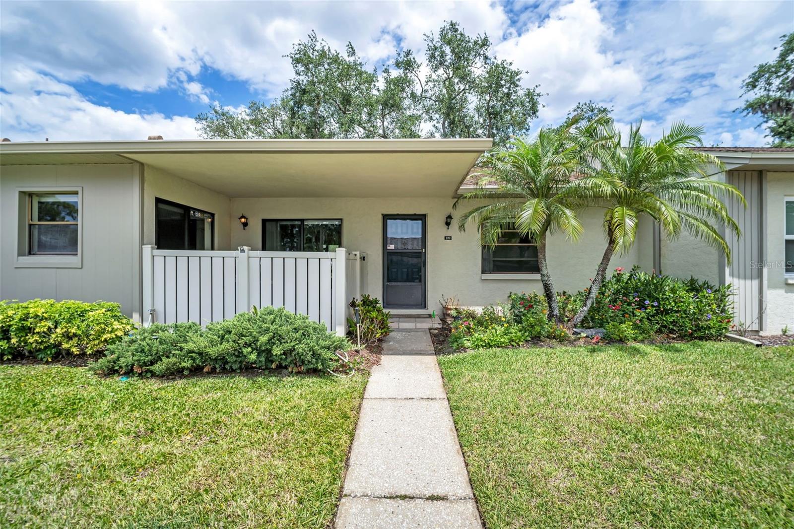 Photo of 120 EVELYN COURT OLDSMAR FL 34677