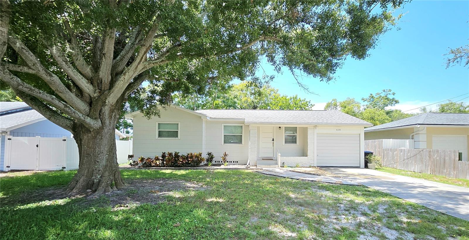 Photo of 618 S CREST AVE CLEARWATER FL 33756