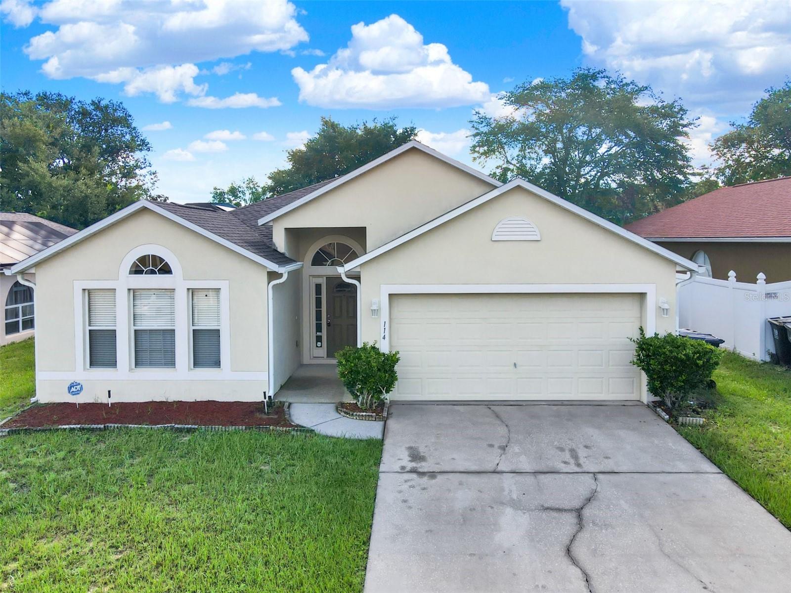 Photo of 114 VERVAIN AVENUE DAVENPORT FL 33837