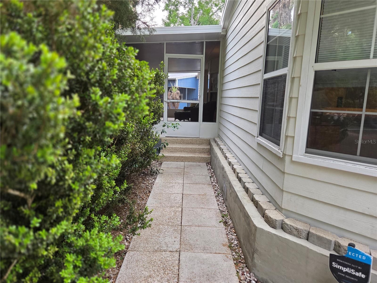 Photo of 421 MARGARET STREET BRONSON FL 32621