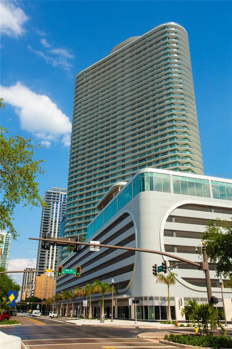 Photo of 400 CENTRAL AVENUE #1003 ST PETERSBURG FL 33701