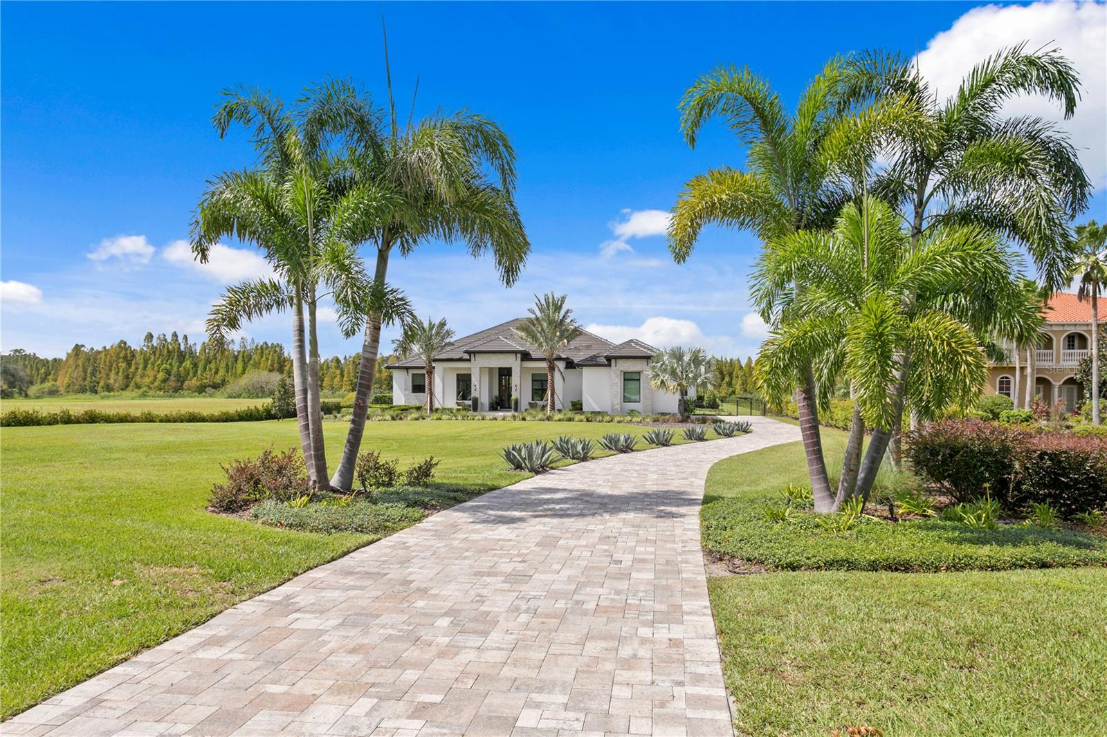 Photo of 10521 BROADLAND PASS THONOTOSASSA FL 33592