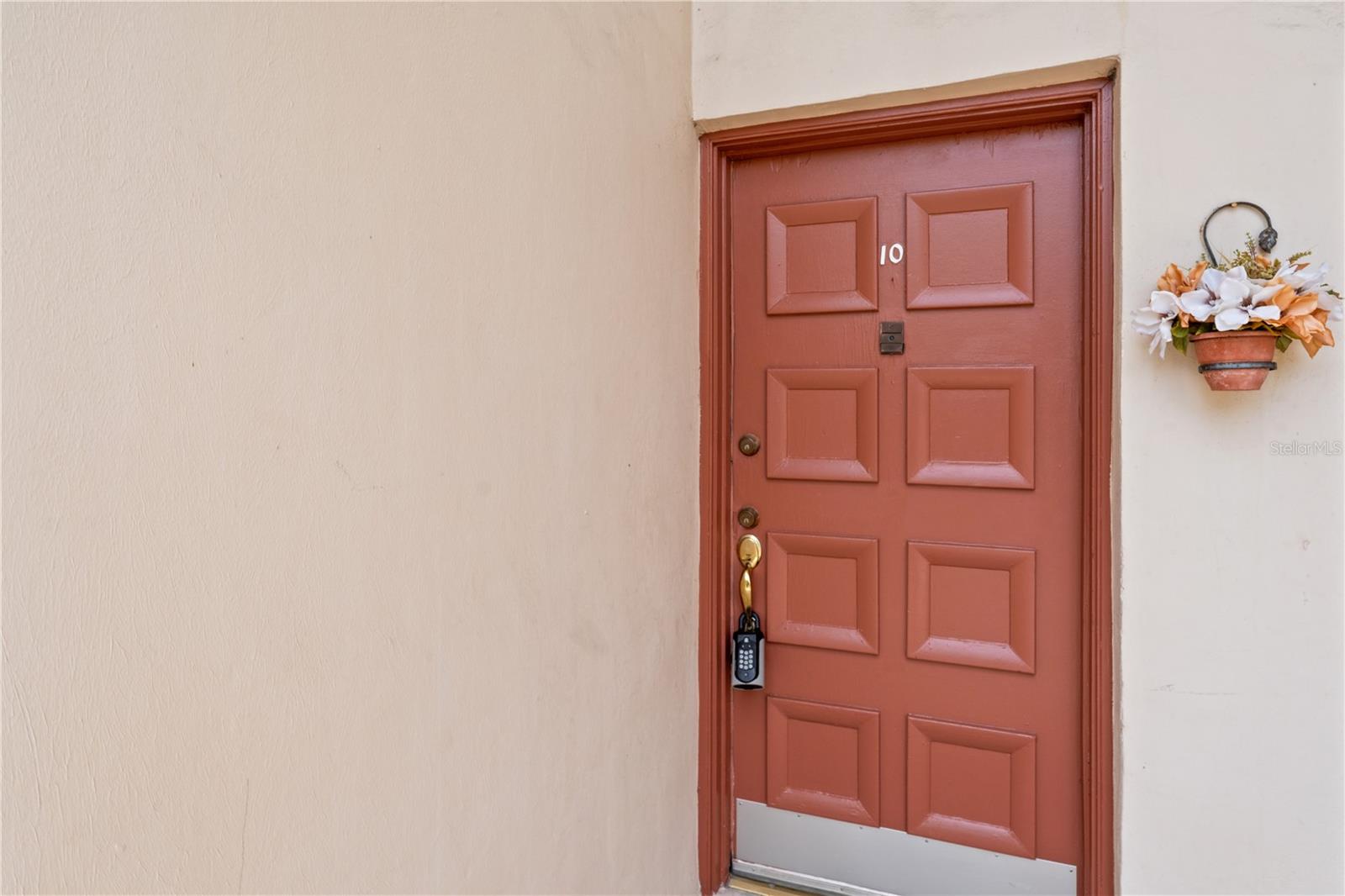 Photo of 500 ORANGE DRIVE #10 ALTAMONTE SPRINGS FL 32701