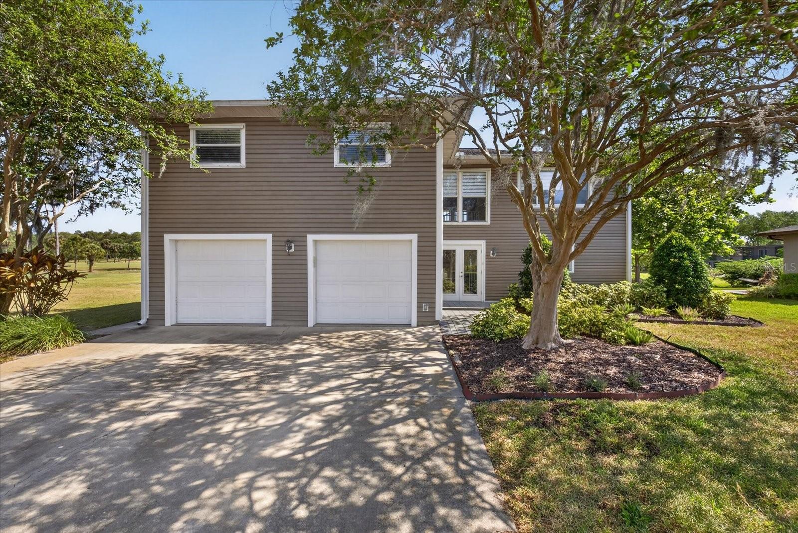Photo of 1005 BEAVER DRIVE TARPON SPRINGS FL 34689