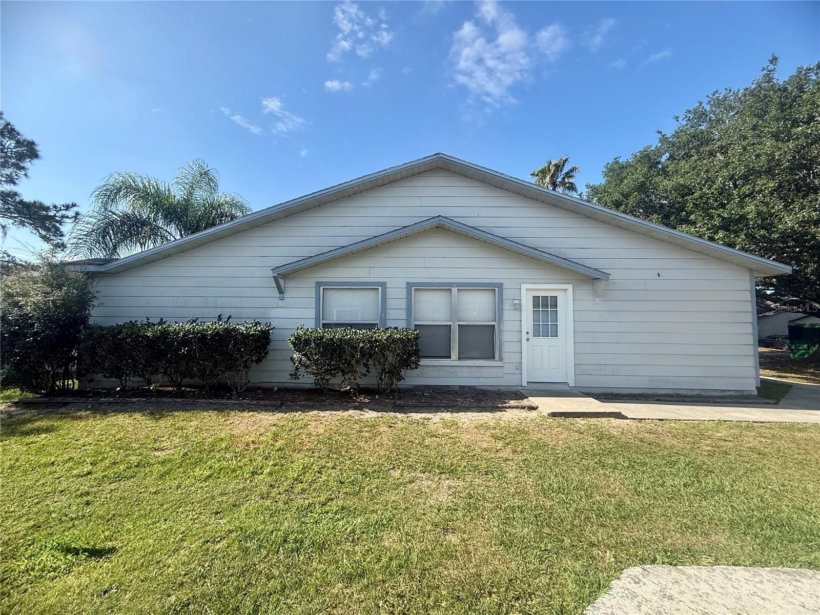 Photo of 1947 BENTLEY BOULEVARD KISSIMMEE FL 34741