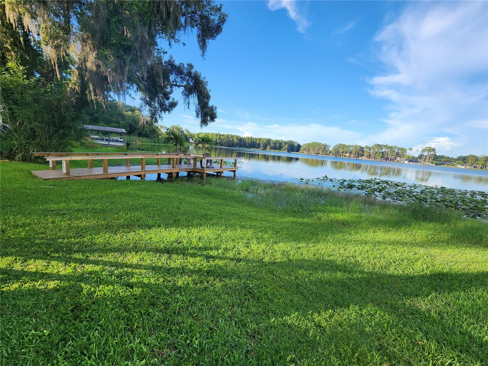 Photo of 3402 ELLENWOOD LANE TAMPA FL 33618