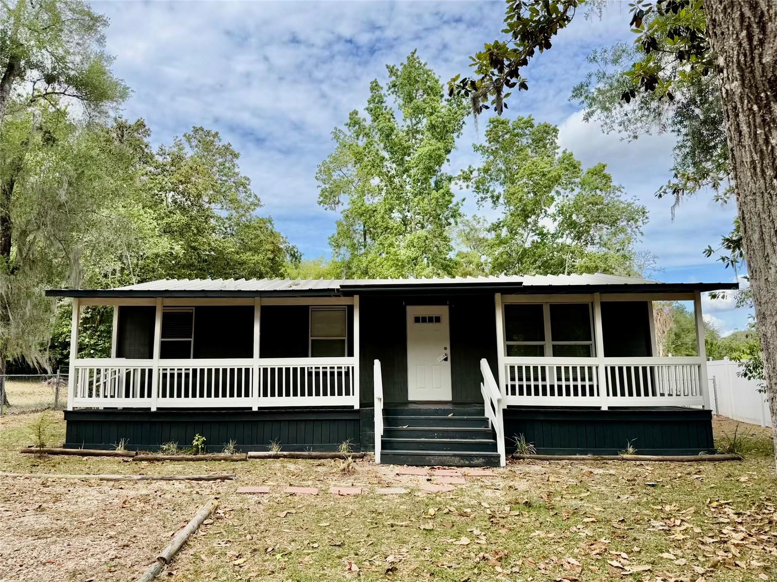 Photo of 8732 CR 647 BUSHNELL FL 33513