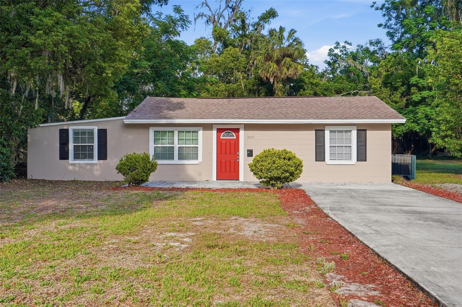 Photo of 303 JOSEPHINE AVENUE FRUITLAND PARK FL 34731