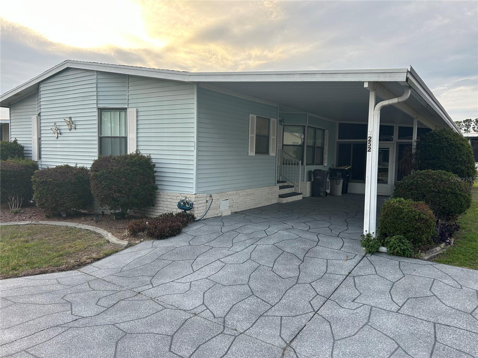 Photo of 252 RITA BEE AVENUE DAVENPORT FL 33897