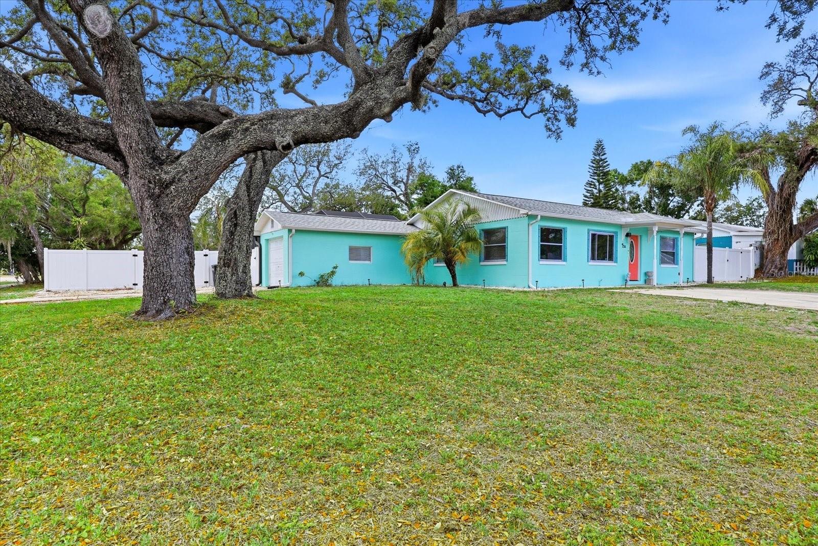 Photo of 712 S GLENWOOD AVENUE CLEARWATER FL 33756