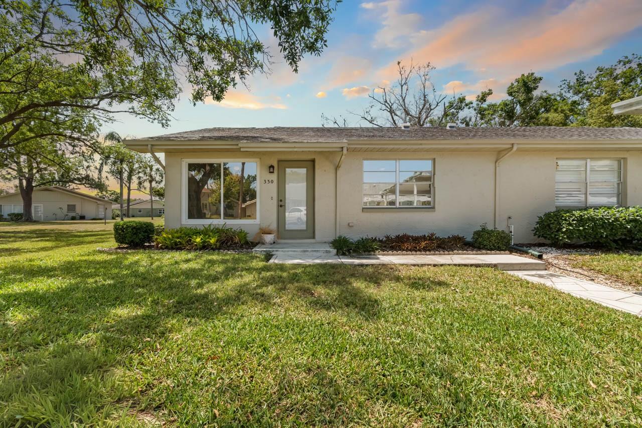 Photo of 330 GLOUCESTER BOULEVARD SUN CITY CENTER FL 33573
