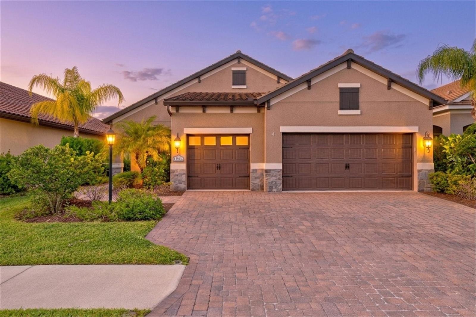 Photo of 11876 HUNTERS CREEK ROAD VENICE FL 34293