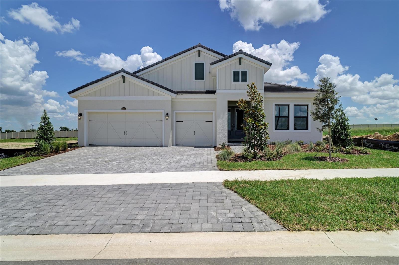 Photo of 9806 LEAF GREEN LANE DADE CITY FL 33525