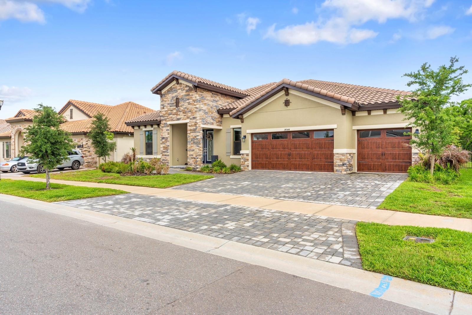 Photo of 14544 SWISS BRIDGE DRIVE LITHIA FL 33547