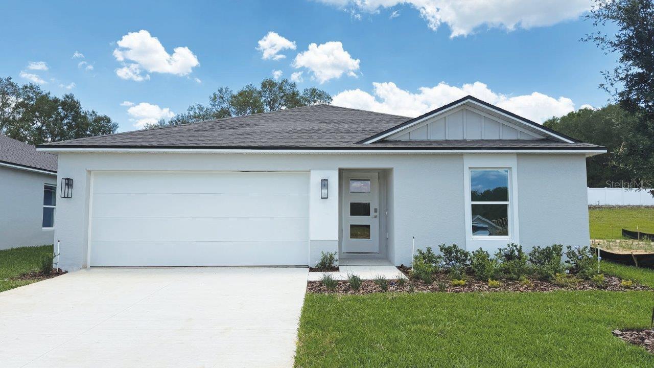 Photo of 211 SKYFIELD COURT LADY LAKE FL 32159