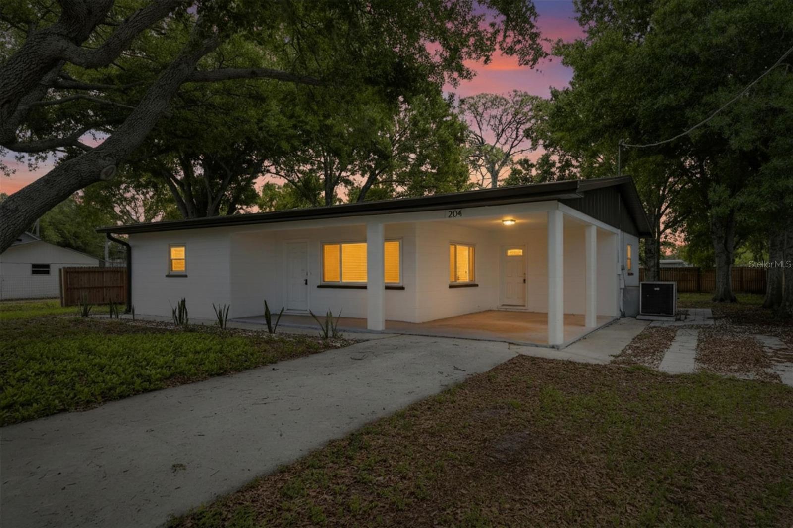 Photo of 204 7TH AVENUE RUSKIN FL 33570