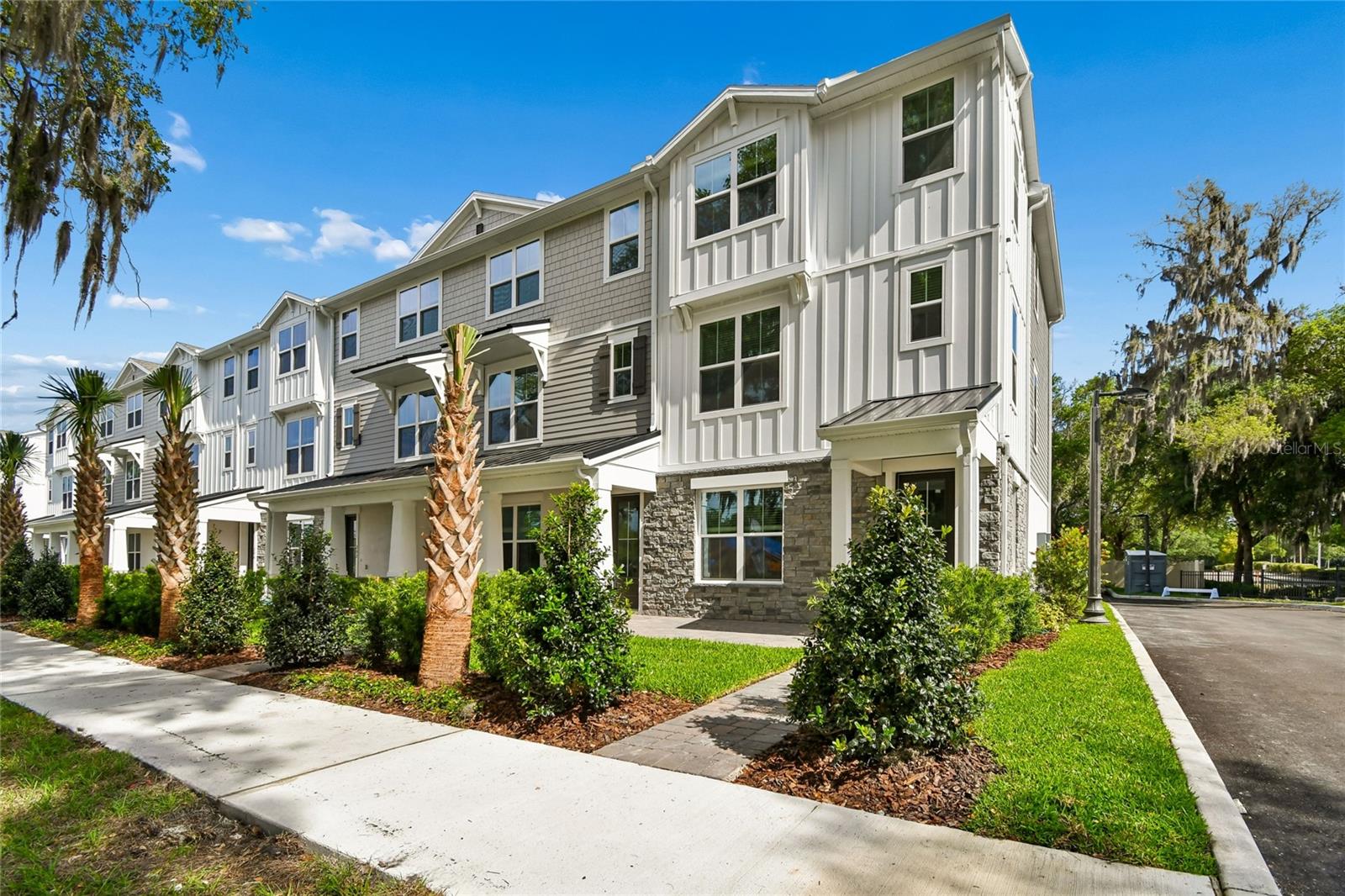 Photo of 194 PASQUALA #1 OVIEDO FL 32765
