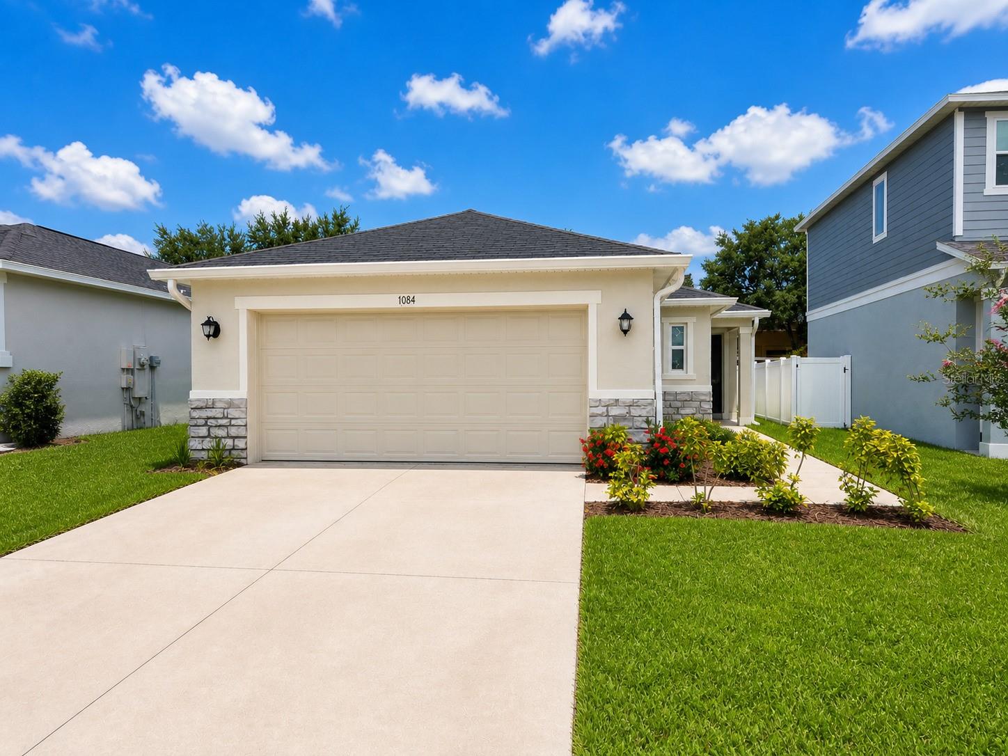 Photo of 1084 PAPAYA CIRCLE DAVENPORT FL 33897