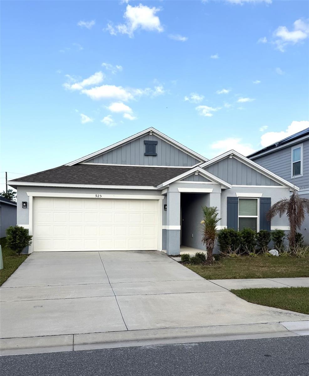 Photo of 925 OVERPOOL AVENUE DAVENPORT FL 33896