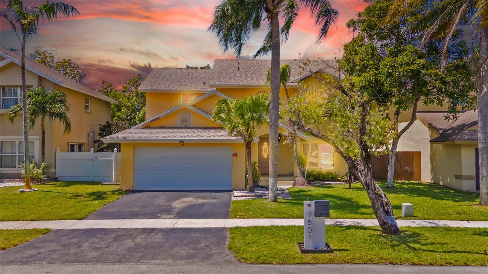 Photo of 9601 SW 9TH COURT PEMBROKE PINES FL 33025