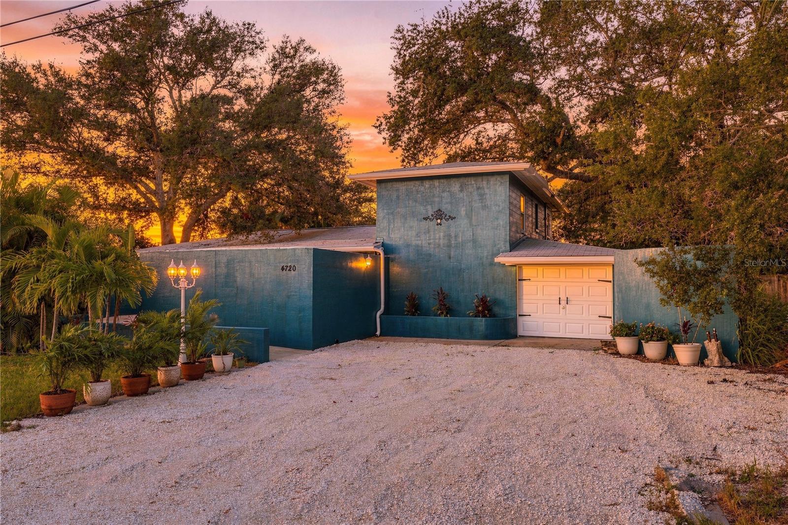 Photo of 4720 WELCH CAUSEWAY ST PETERSBURG FL 33708