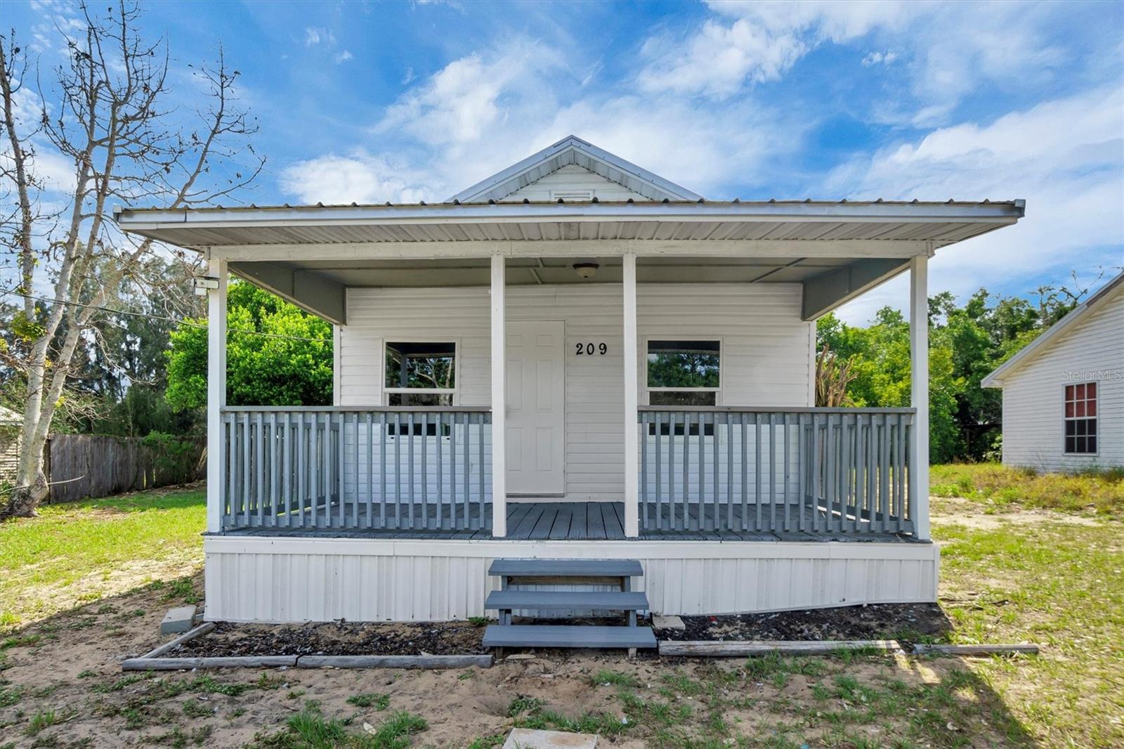 Photo of 209 PINEY AVENUE LAKE WALES FL 33898