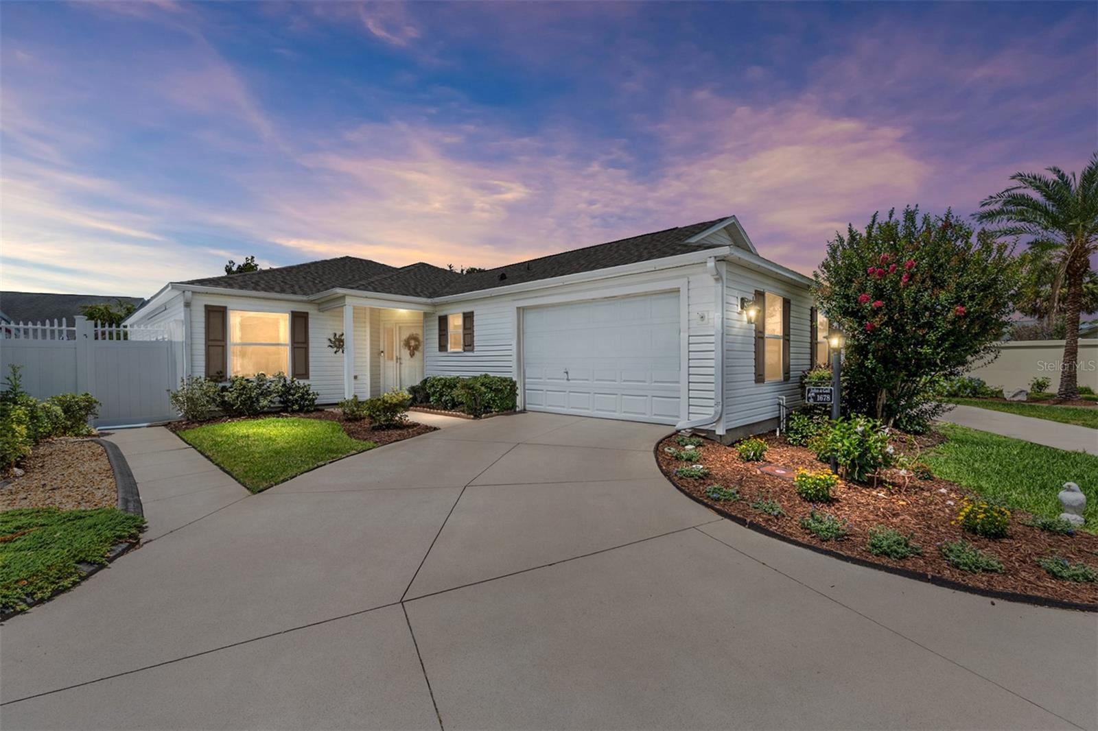 Photo of 1678 GOVAN PLACE THE VILLAGES FL 32162