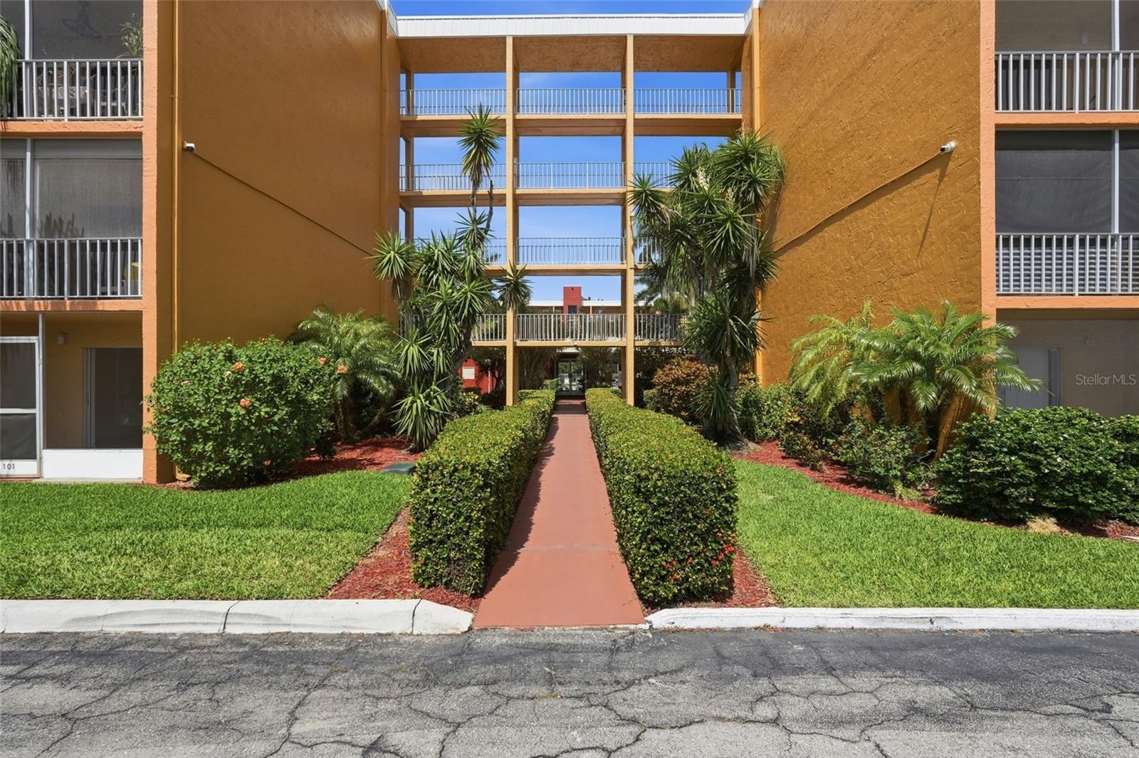 Photo of 2366 E MALL DRIVE #403 FORT MYERS FL 33901