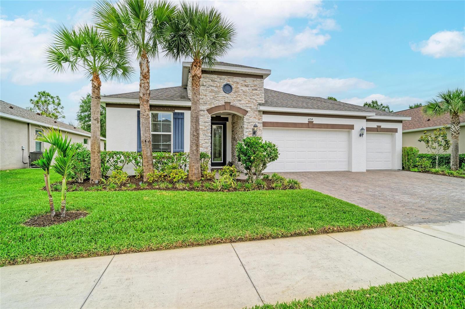 Photo of 4714 ROYCROFT TERRACE PARRISH FL 34219