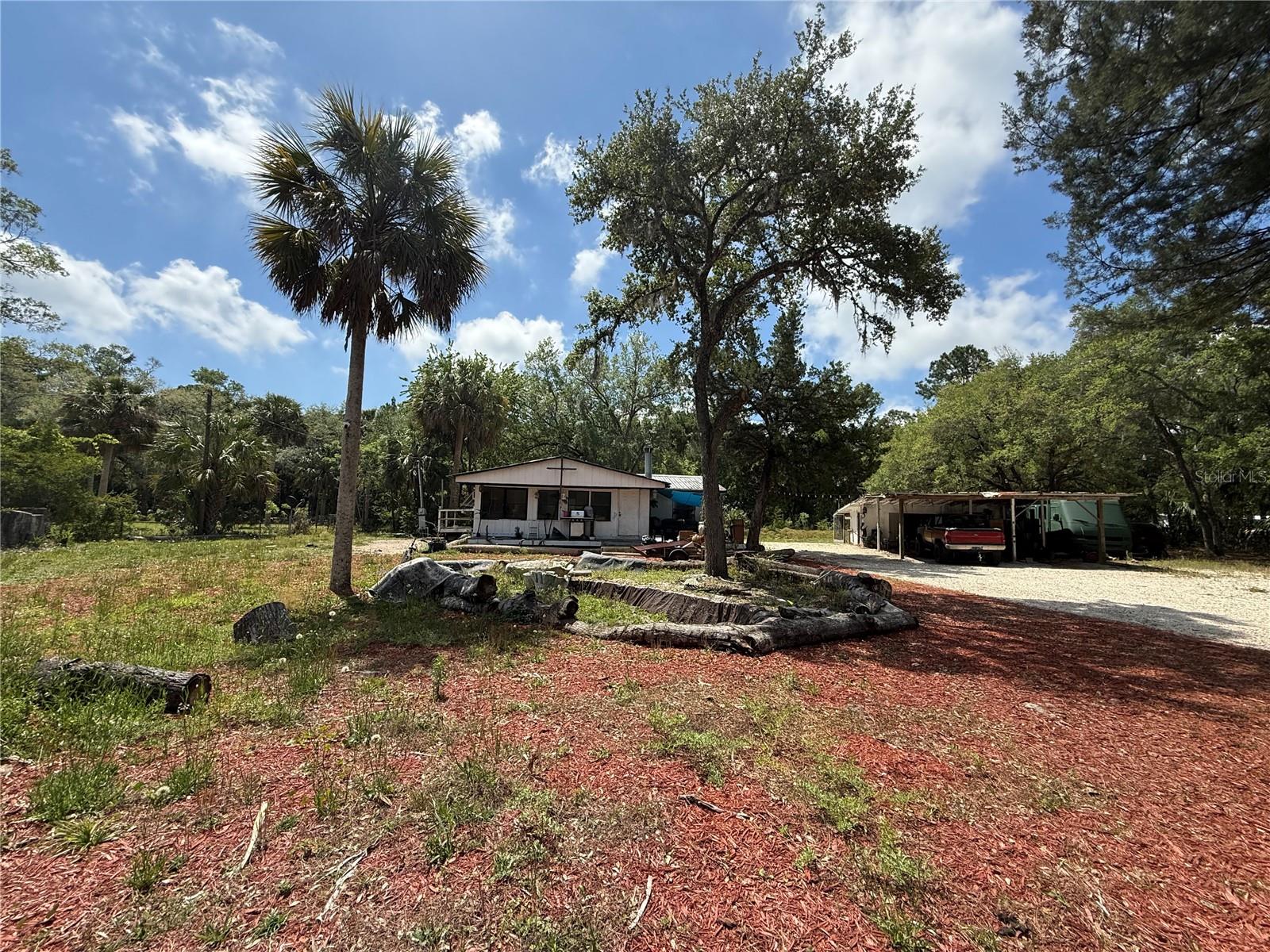 Photo of 186 GLADYS AVENUE INGLIS FL 34449