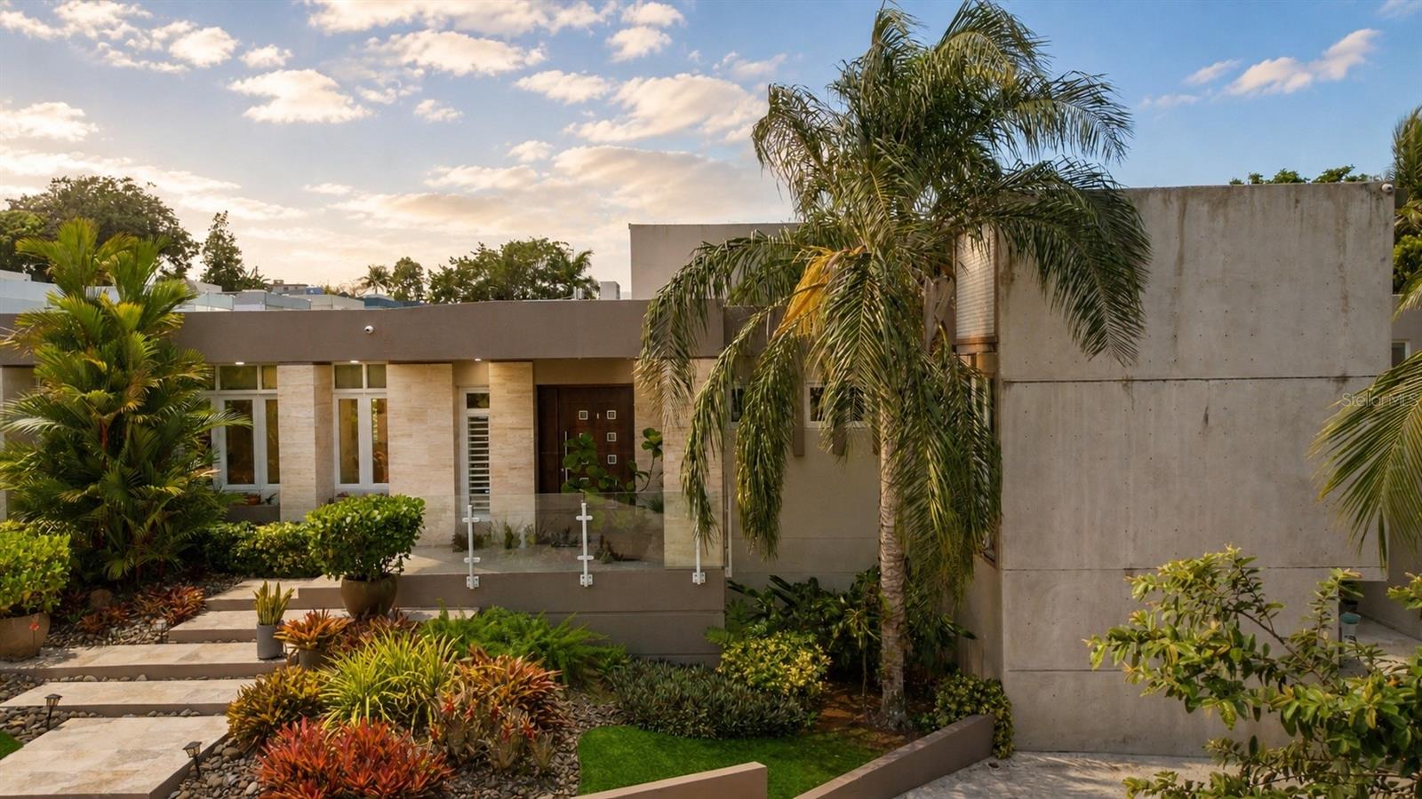 Photo of A31 COLINAS DE PARKVILLE STREET GUAYNABO PR 00969