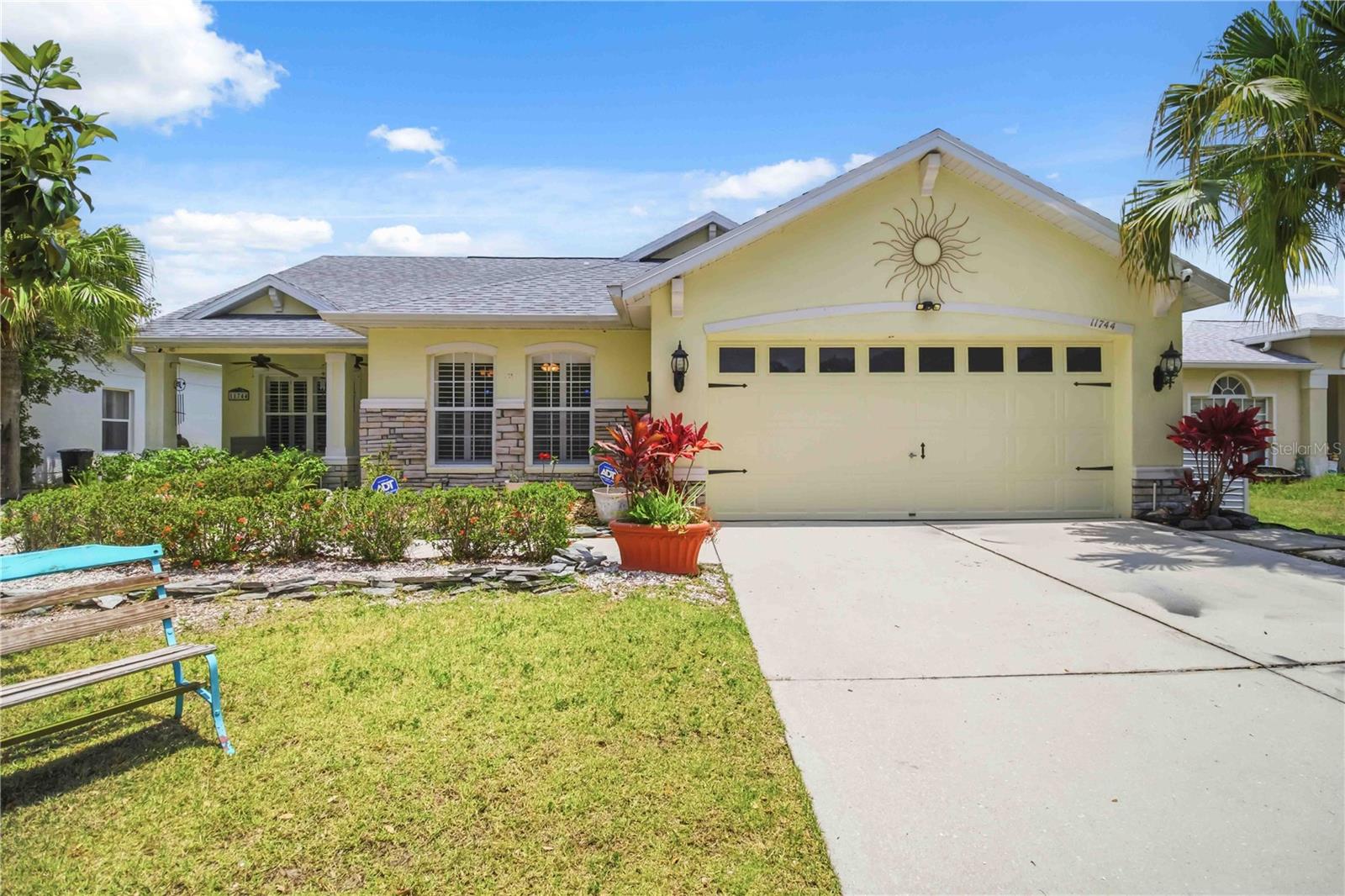 Photo of 11744 SHIRBURN CIRCLE PARRISH FL 34219