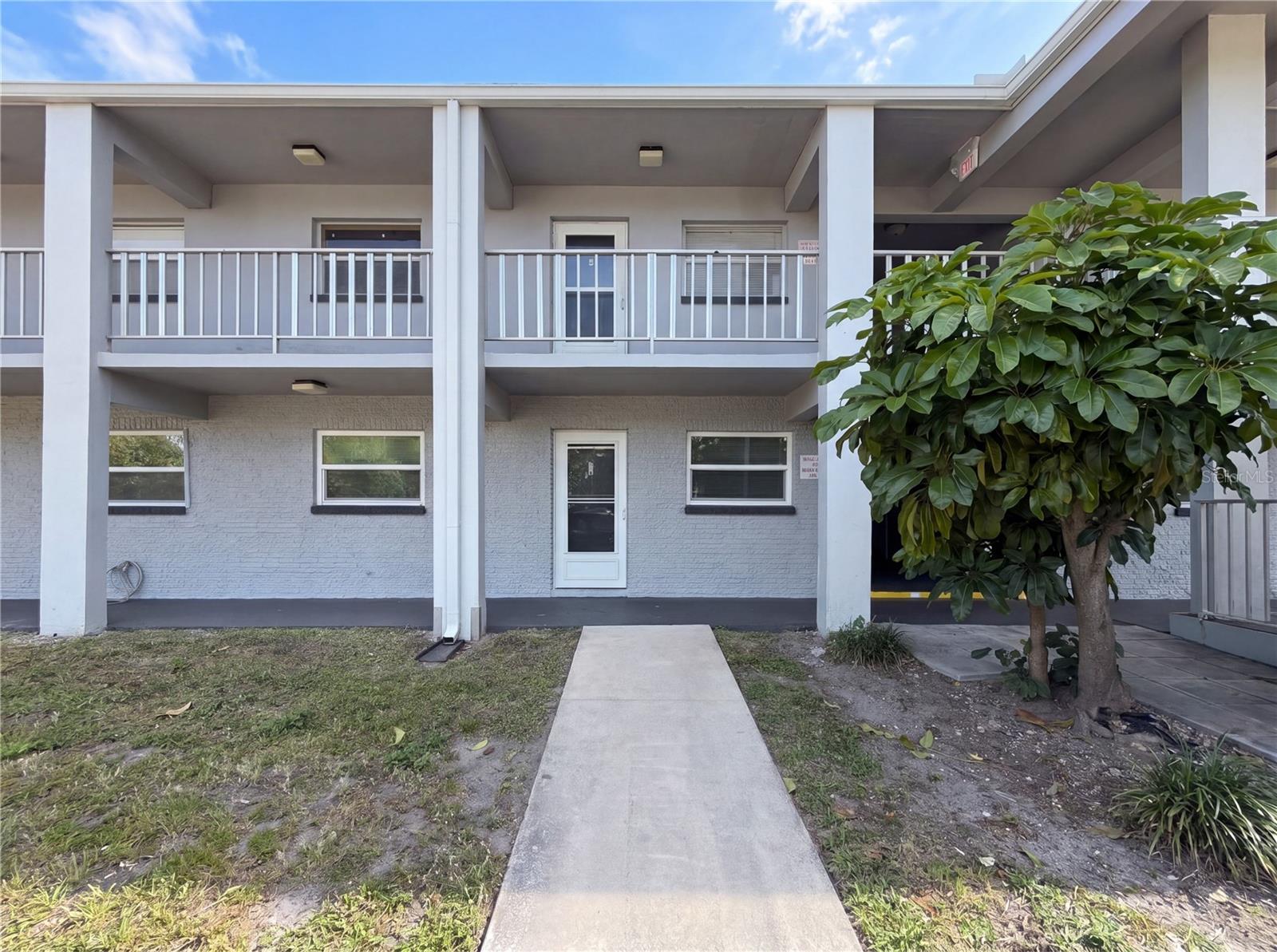 Photo of 1303 S HERCULES AVENUE #6 CLEARWATER FL 33764