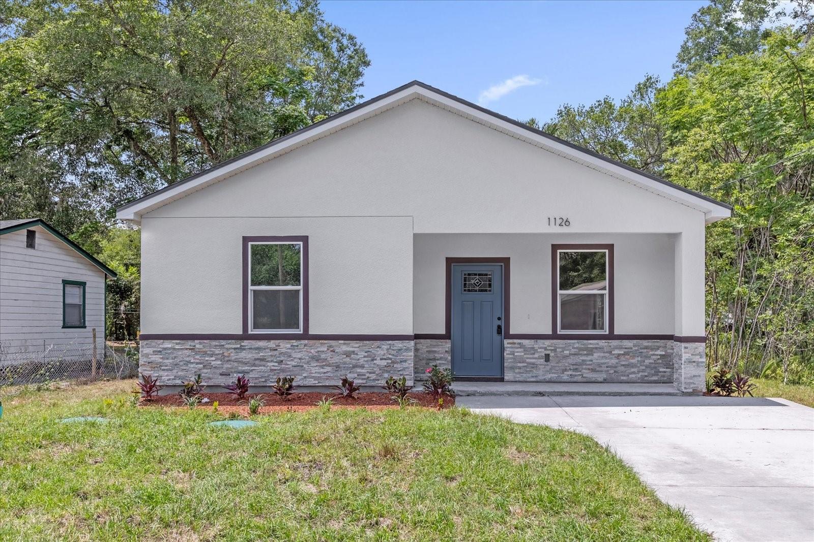 Photo of 1126 S THOMPSON AVENUE DELAND FL 32720