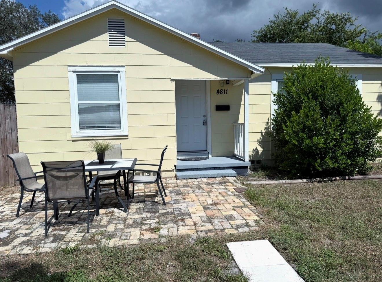 Photo of 4811 EMERSON AVENUE ST PETERSBURG FL 33711