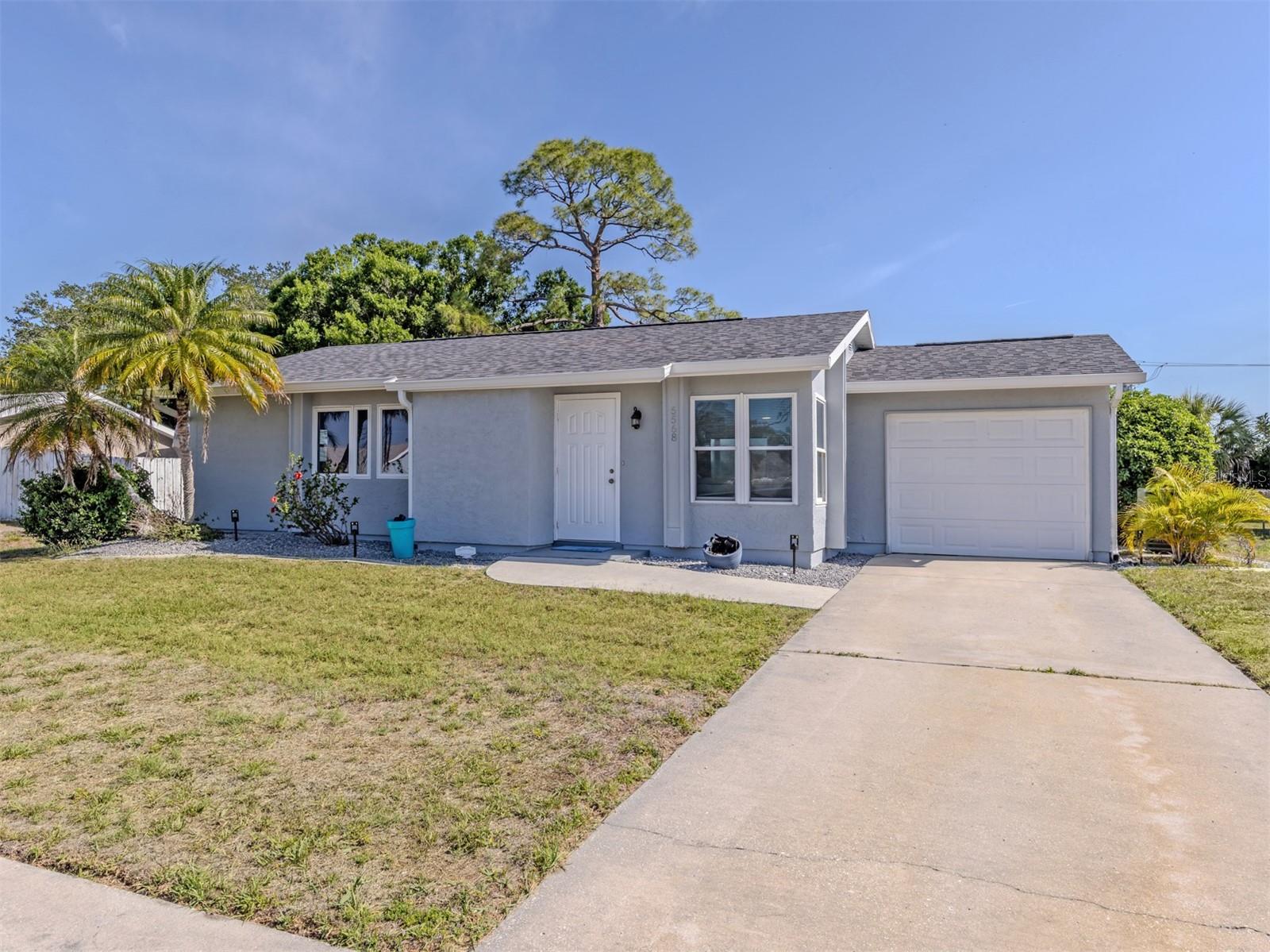 Photo of 5568 KENWOOD DRIVE NORTH PORT FL 34287